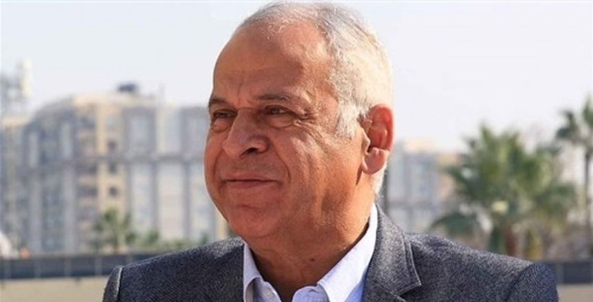 "فرج عامر" يسأل رئيس الوزراء ووزير الرياضة عن أسباب نقل مقر الاتحاد الإفريقي للسلة