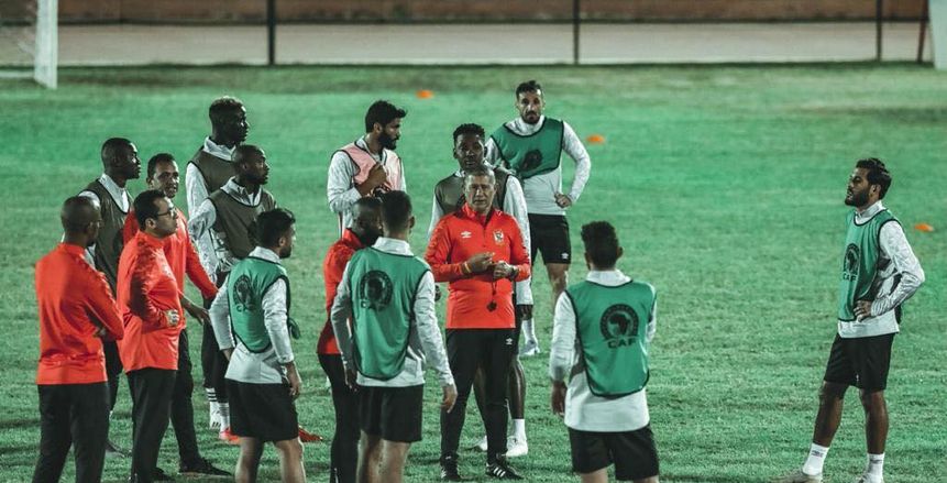 كيفين جونسون: ندرك قيمة الأهلي ونسعى لتحقيق طموح الجمهور بنيل اللقب