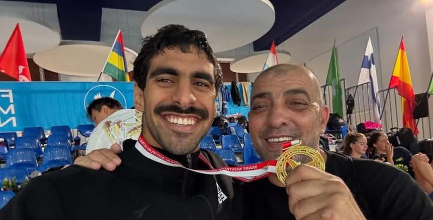 مدرب السباح عبد الرحمن سامح يشكر رئيس اتحاد السباحة على الدعم
