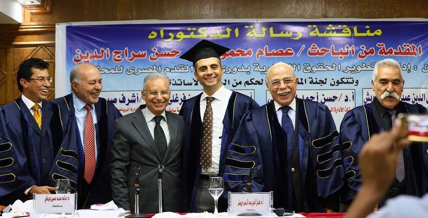مدير التعاقدات بالأهلي يحصل علي درجة الدكتوراه