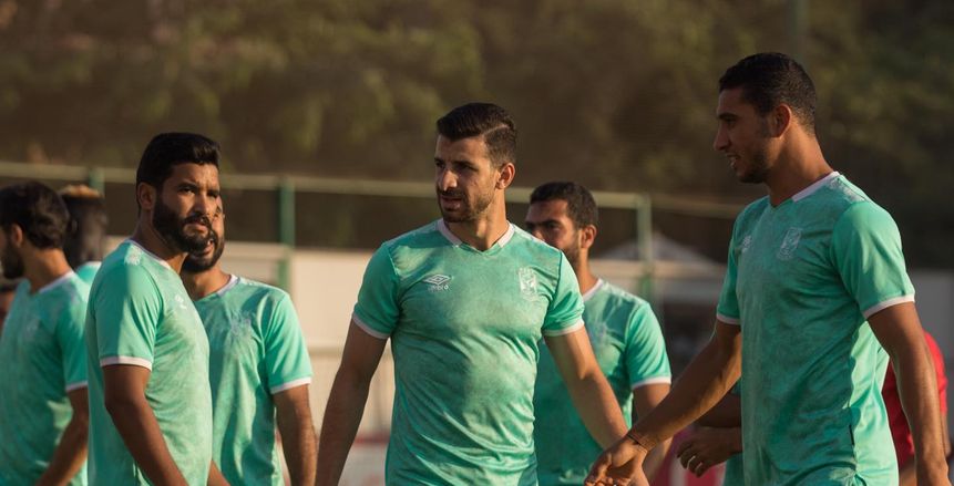 استعدادًا للإنتاج.. الأهلي يوثق تدريبه بالفيديو.. ومشجعة تقدم هدية لفايلر