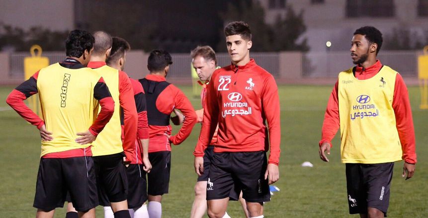 الدوري السعودي| بالصور.. «الشيخ» احتياطيا في مواجهة الاتفاق والشباب