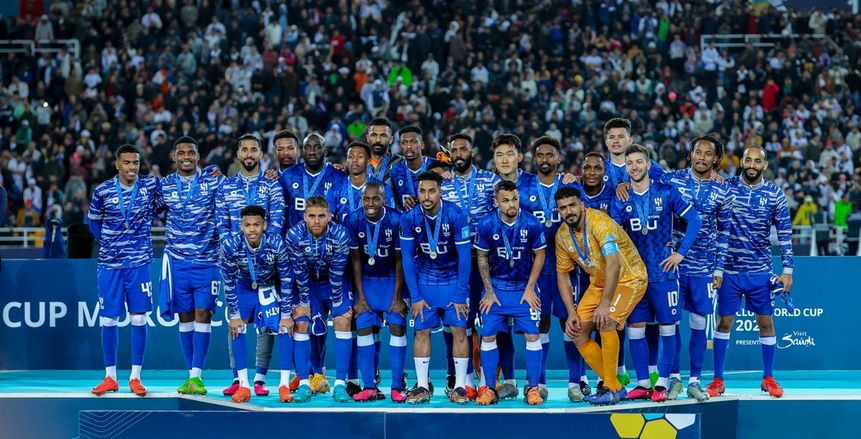 الوليد بن طلال يكافئ نجوم الهلال بـ100 مليون ريال بعد فضية المونديال