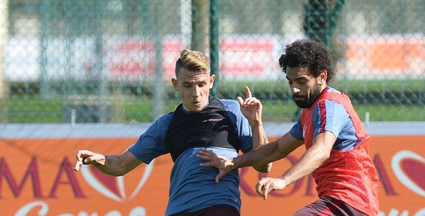 برشلونة يضم لوكاس دين خلال ساعات