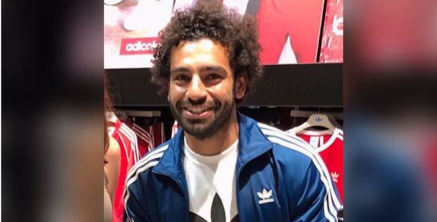 بالفيديو| محمد صلاح في جولة داخل مول دبي