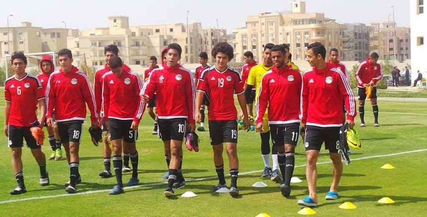 منتخب 99 يغادر مصر صباح الثلاثاء متجهًا للإمارات