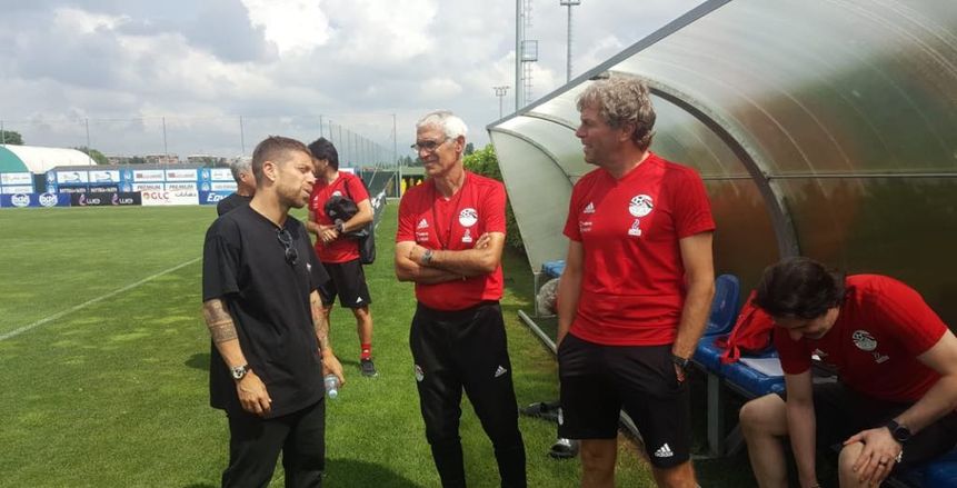 قائد فريق أتلانتا يزور تدريبات المنتخب في بيرجامو