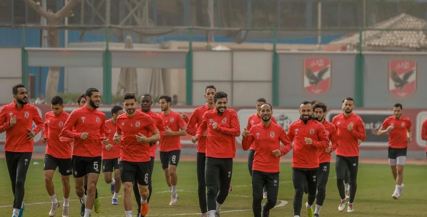الأهلي يعود لتدريباته استعدادا للبنك.. واختبار طبي لمروان محسن
