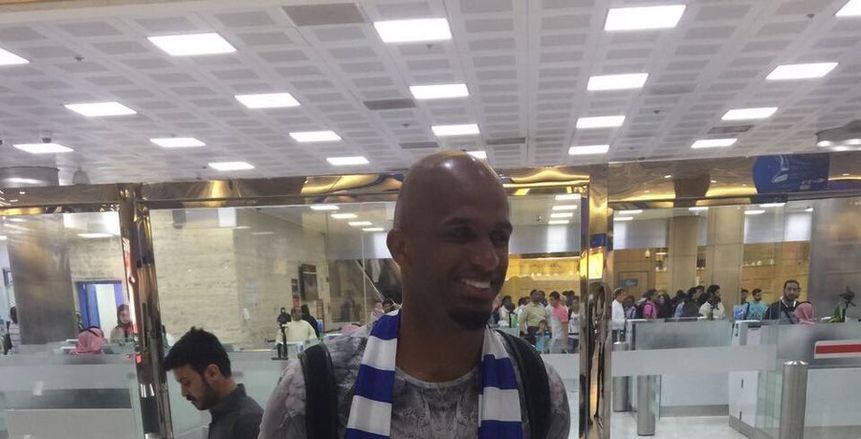 بالفيديو| الحبسي يصل السعودية للانضمام للهلال
