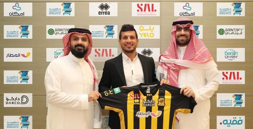 مشادة بين رئيس اتحاد جدة وجمهور النادي على تويتر.. صفقة خط الوسط السبب