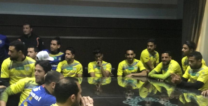 رئيس نادي طنطا يجتمع مع اللاعبين محذرا من سيناريو الرجاء