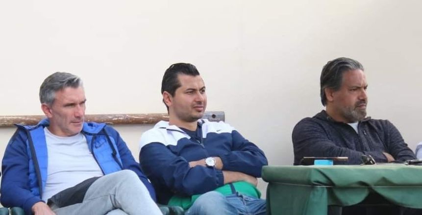 كارتيرون يتابع حالة اللاعبين وبرامج التأهيل مع طبيب الزمالك
