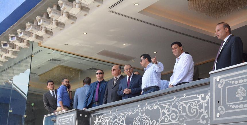 بالصور| وزيرا الرياضة والتنمية المحلية يتابعان اللمسات الأخيرة بستاد القاهرة