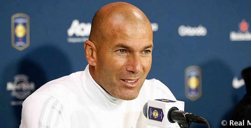 "زيدان" يعتزم تجديد عقده مع ريال مدريد