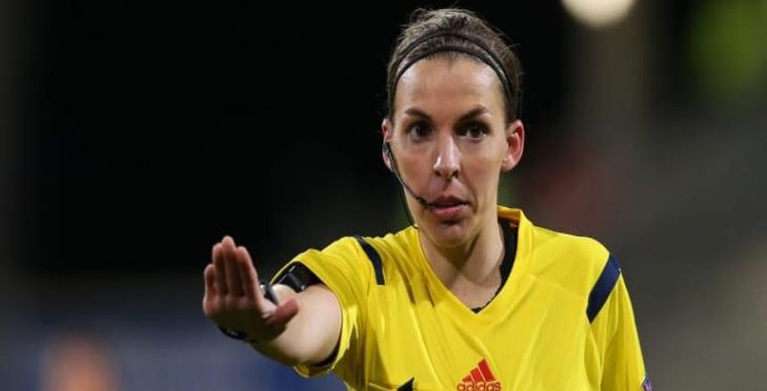 الاتحاد الفرنسي يعين حكمة لإدارة لقاء بالدوري