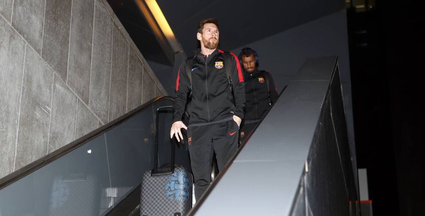 جماهير الريال لبرشلونة: "قوموا بالممر الشرفي، تحيا إسبانيا"