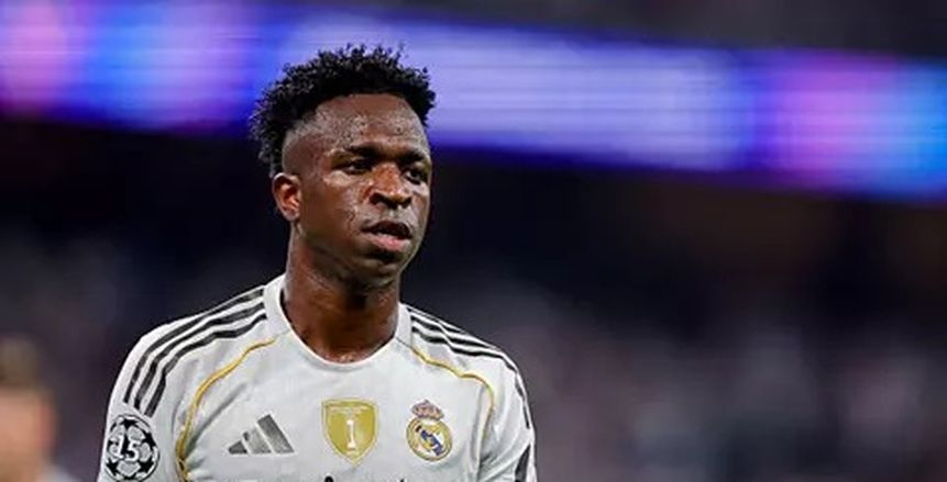 فينسيوس يواجه أزمة بسبب المشاركة مع ريال مدريد