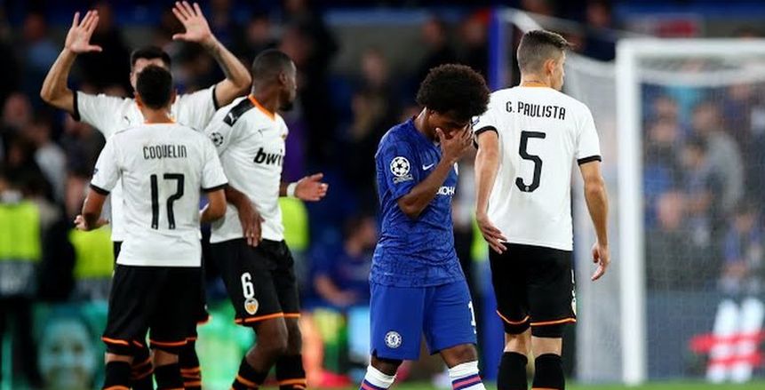 فالنسيا يقرر بيع جميع لاعبيه.. و"جايا" الناجي الوحيد