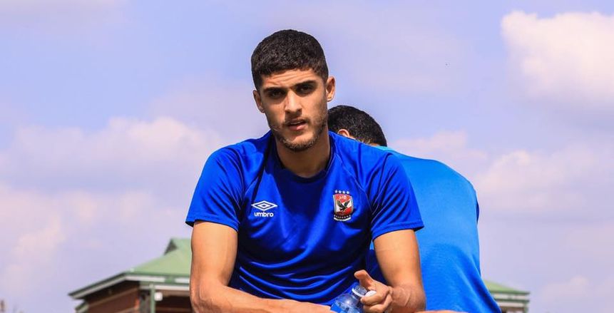 أحمد الشيخ مع نجوم مسرح مصر: "حسدونا على لمتنا.. جت كورونا فرقتنا"