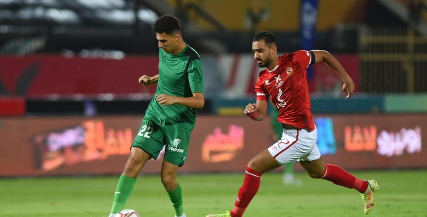 35 دقيقة: رأسية رائعة من غريب.. والتعادل السلبي مستمر بين الأهلي والمقاصة