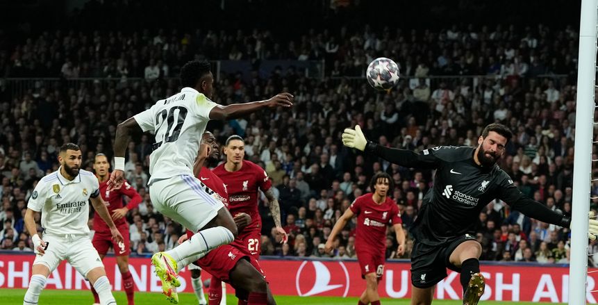 التعادل السلبي يحسم الشوط الأول من صدام ريال مدريد وليفربول بدوري الأبطال