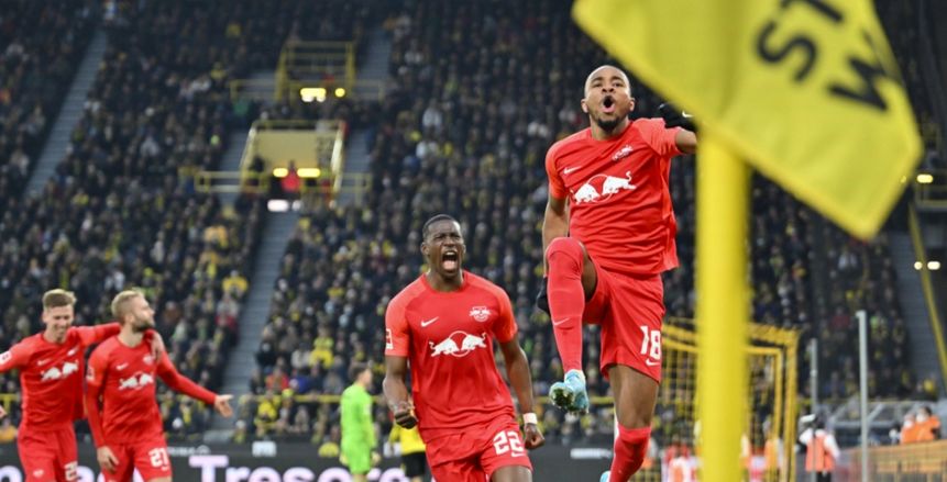 لايبزيج يسحق بوروسيا دورتموند برباعية في الدوري الألماني