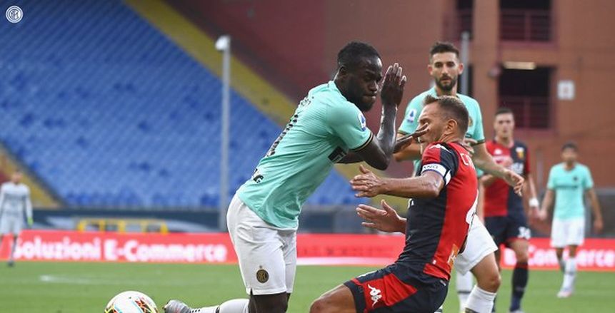 إنتر يستعيد وصافة الدوري الإيطالي بثلاثية في شباك جنوى