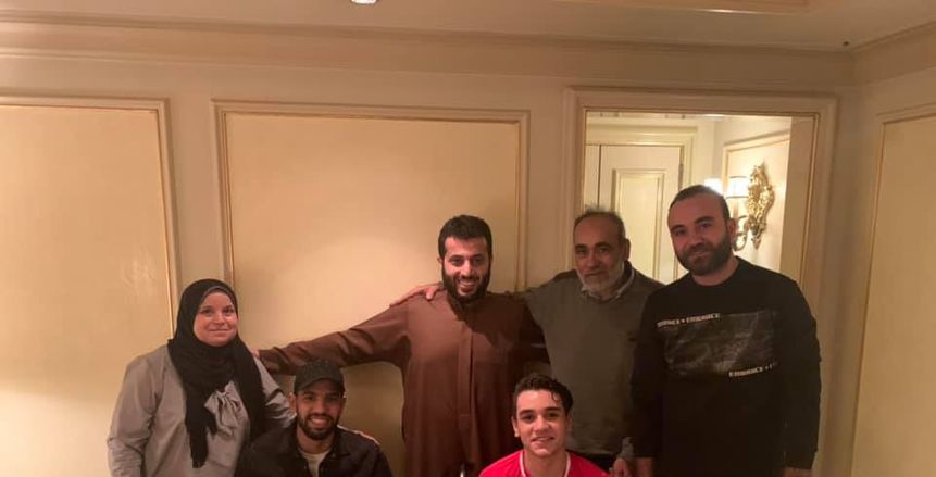 عاجل.. مؤمن زكريا وحماصة في استضافة تركي آل الشيخ (فيديو)