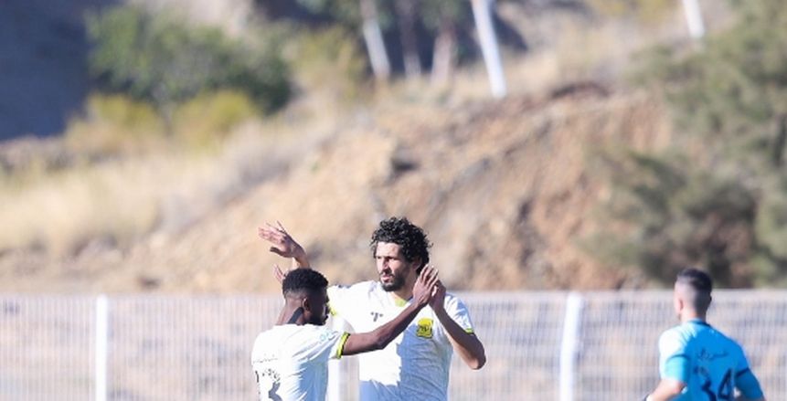 اتحاد جدة يفوز على العين ويزحف نحو الصدارة بمشاركة أحمد حجازي «فيديو»