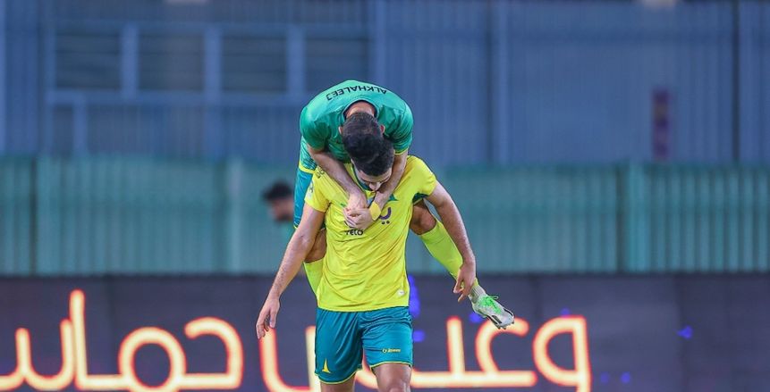 محمد شريف يقود الخليج للفوز على الطائي في الدوري السعودي