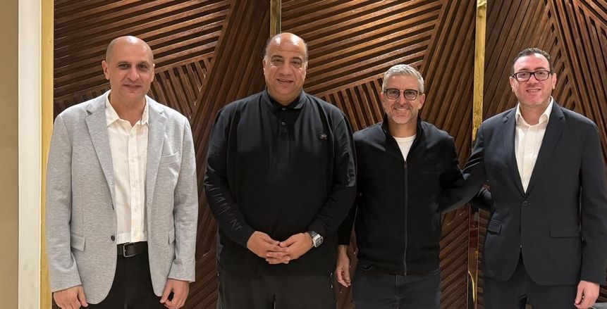 رئيس نادي الاتحاد يجتمع بــ بابا فاسيليو وأحمد عمر