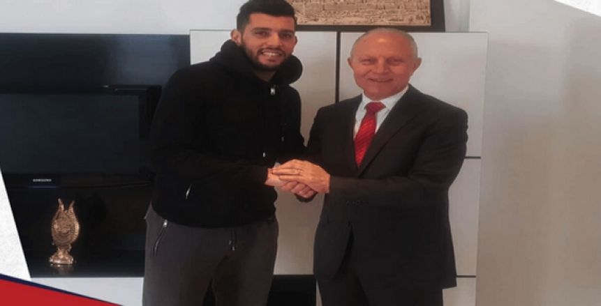 بالصور| النجم الساحلي يصدم الأهلي والزمالك وبيراميدز ويمدد عقد «بن عمر»