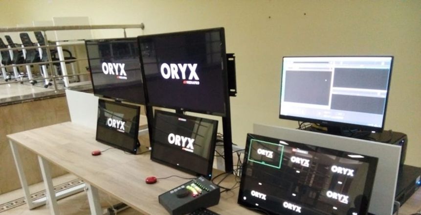اللجنة الخماسية تستعين بخبراء من أسبانيا لمتابعة الـ"Var" في القمة