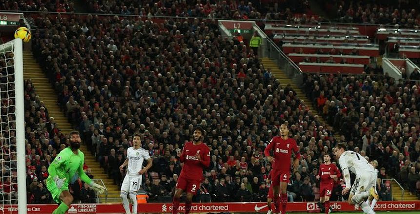 محمد صلاح يسجل في خسارة ليفربول أمام ليدز يونايتد بالدوري الإنجليزي