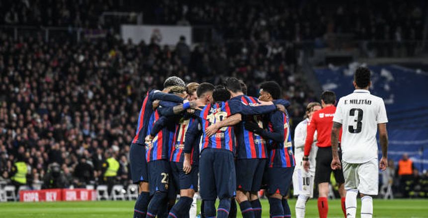 ليفاندوفسكي يقود تشكيل برشلونة لمواجهة ريال مدريد في الكلاسيكو