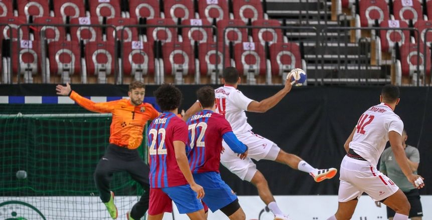 يد الزمالك «رجالة» رغم الخسارة بفارق 4 أهداف من برشلونة في كأس العالم للأندية