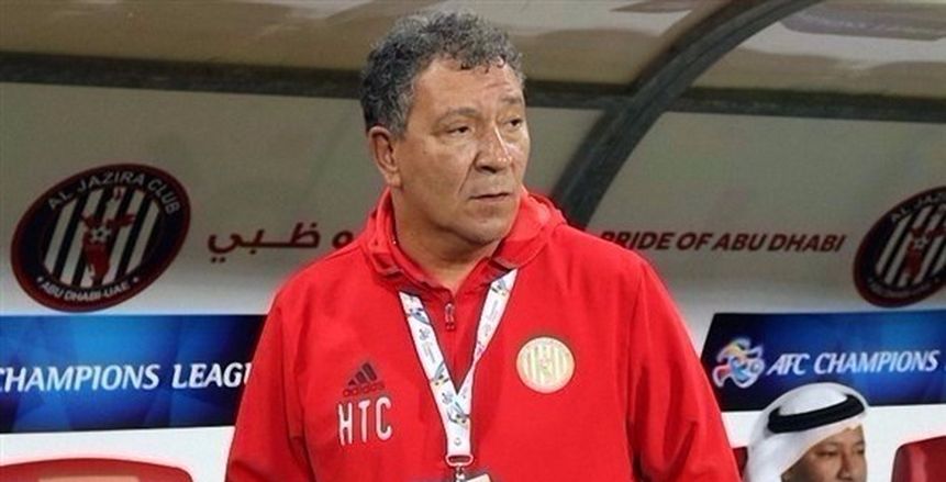 المرشح لقيادة الأهلي يعتزل التدريب