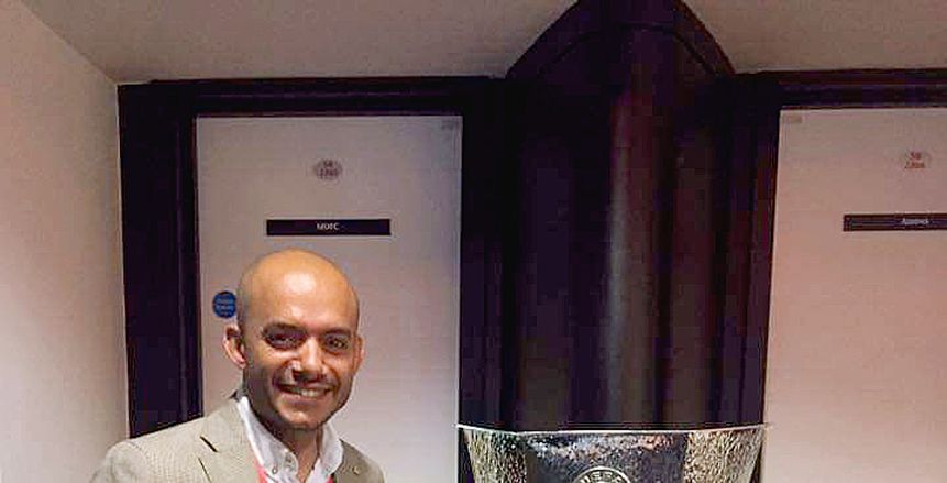 المدير التقني السابق لملعب أولد ترافورد : جاهز لتطوير ملاعب كأس الأمم الأفريقية مجاناً