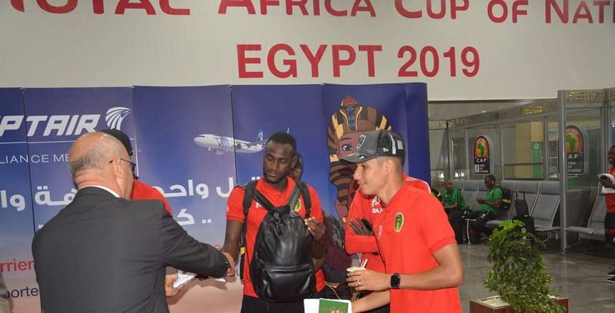 منتخب موريتانيا يغادر مطار القاهرة الدولي