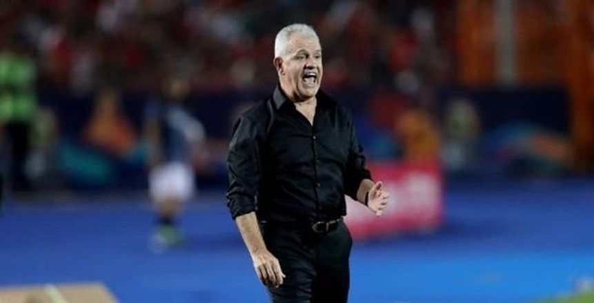 بعد هبوطه.. ليجانيس يطيح بخافيير أجيري من تدريب الفريق