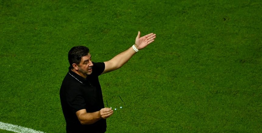 فيتوريا يطالب لاعبي المنتخب بإغلاق المساحات أمام هجوم بلجيكا القوي