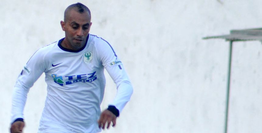 المريخ البورسعيدي يضم محمود عبد الحكيم لاعب الانتاج السابق موسمين