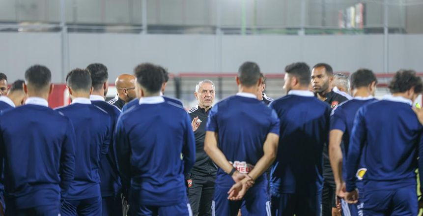 كولر يهنئ لاعبي الأهلي الدوليين بعد التأهل لأمم أفريقيا في كوت ديفوار