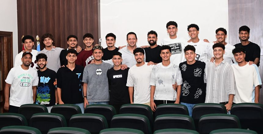 كواليس جلسة محمد سلامة السريعة مع شباب الاتحاد الس