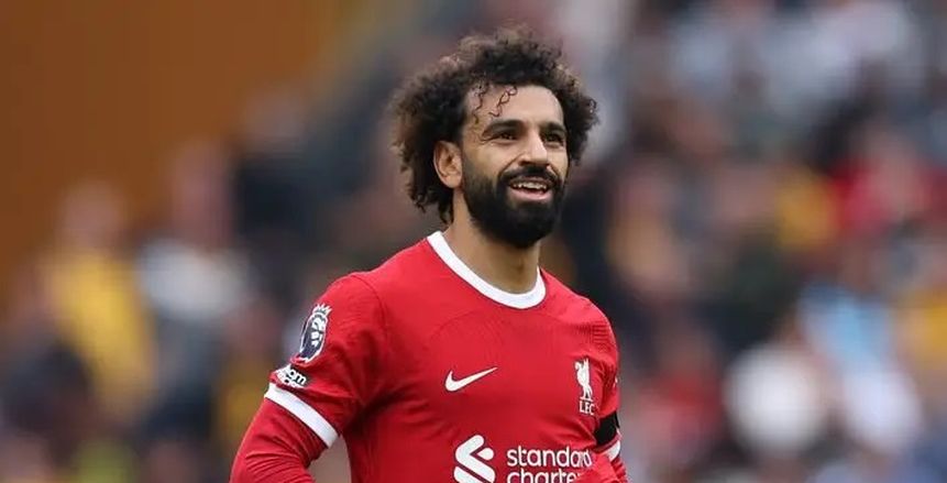 حوار ساخر بين محمد صلاح وزميله السابق.. والفرعون: «كنت سائقي الخاص»