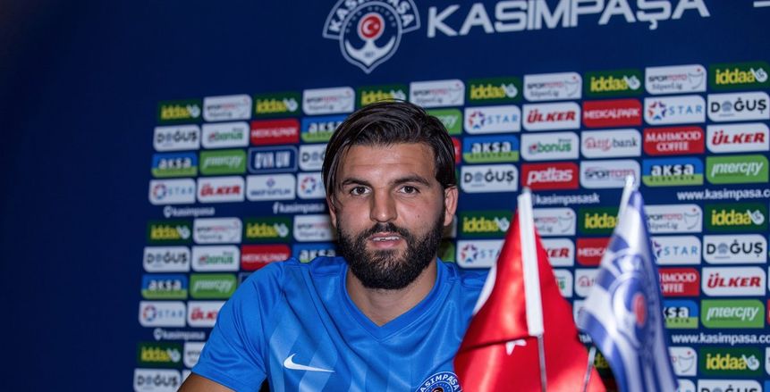 بالصور| نجم عربي آخر ينضم لمجاوره "تريزيجية" في قاسم باشا
