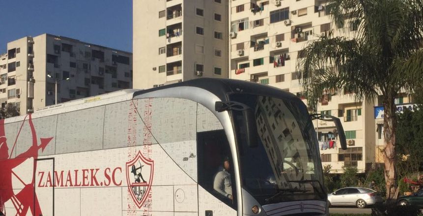 وصول أتوبيس الزمالك لاستاد القاهرة (فيديو)