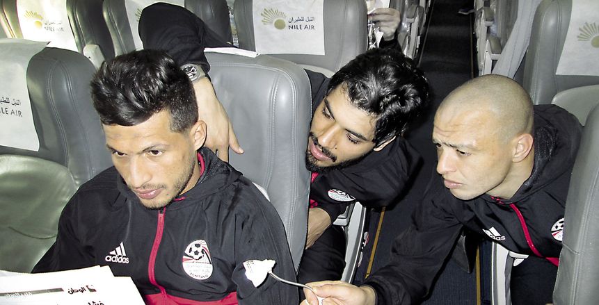 لاعبو منتخب مصر يتسابقون على "الوطن"