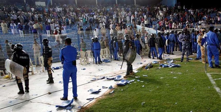 خاص.. الهلال ينفجر: بعض الأندية تتأهل وتحصد بطولات من خلف الكواليس
