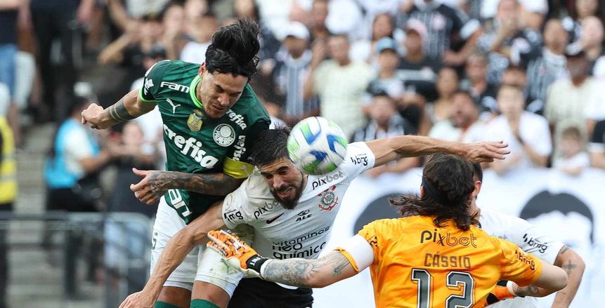 تعادل كورينثيانز وبالميراس في الدوري البرازيلي بعد خسارة بوتافوجو